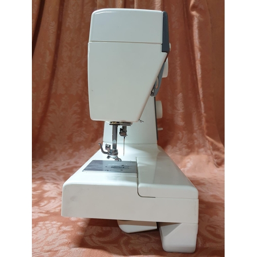 284 - Janome Retro Portable Sewing Machine (Un-Tested)