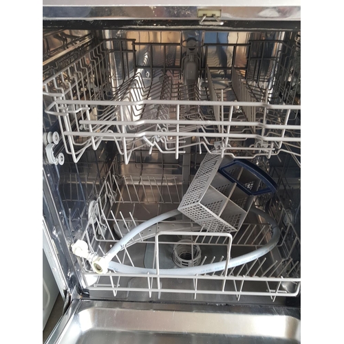 287 - Ikon Dishwasher A401MW/A401MS (Un-Tested)