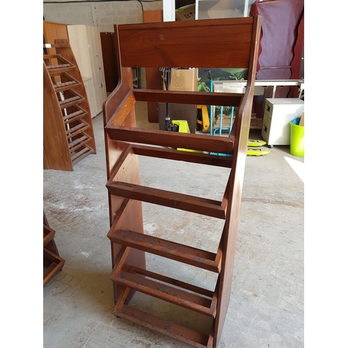 821 - Wooden Display with 5 - Shelfs Wine Rack (58.5 x 150 x 27cm)