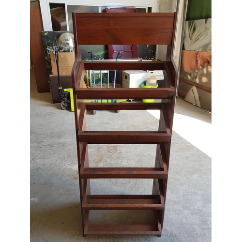 821 - Wooden Display with 5 - Shelfs Wine Rack (58.5 x 150 x 27cm)