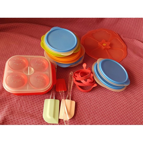 265 - Collection of Tupperware and Silicone Kitchenware