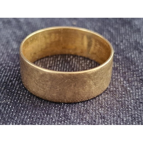 81 - 20ct Gold Wedding Band / Ring, (Approx. 5.4g, Size: U)

* Tested with XRF Metal Analyser *