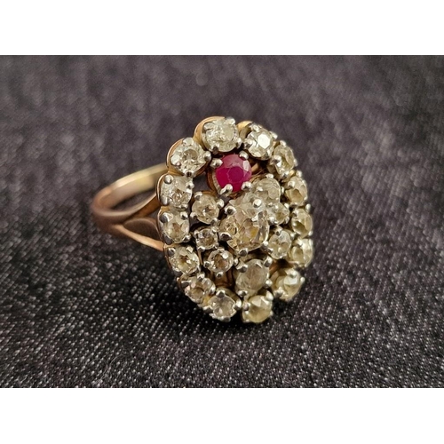 81B - 16ct Gold & Diamond Cluster Ring; Approx. 2.5tcw with Centre Approx. .5ct Diamond, 21 x Surrounding ... 