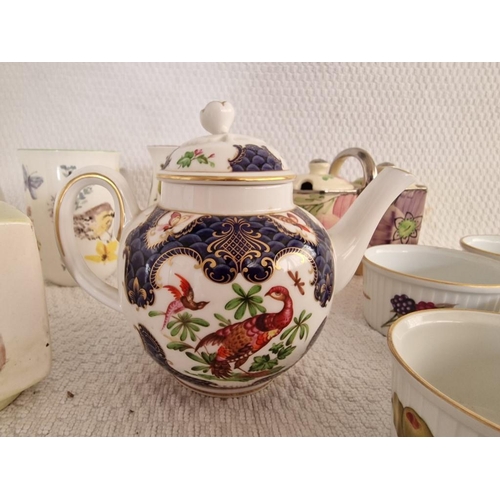 121 - Collection of China & Porcelain; Limited Edition Royal Worcester 'Heirloom Worcester Teapot' Blue Sc... 