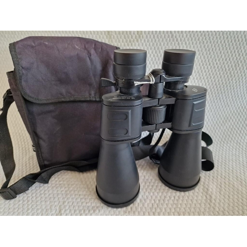 124 - Pair of 10-30 x 60 Zoom Binoculars in Case