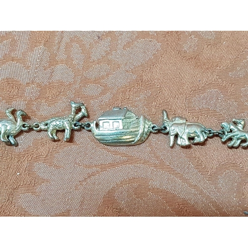 195 - Noahs Ark - White Metal Bracelet (L:19cm)