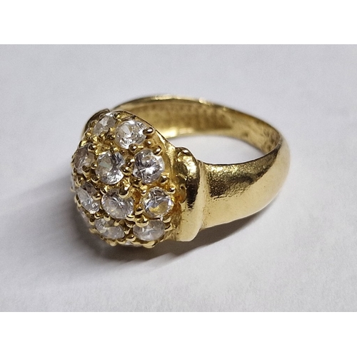 97 - 14ct Gold Ring Set with Cluster of Clear Stones, (Approx. J/ K, 4.2g)