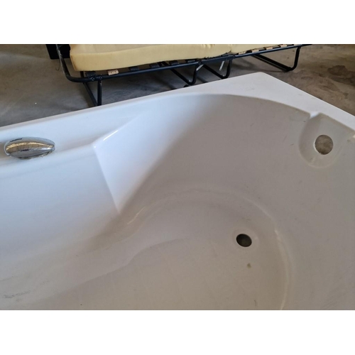 823 - White Colour Fibreglass Bath, (Approx. 169 x 74cm)