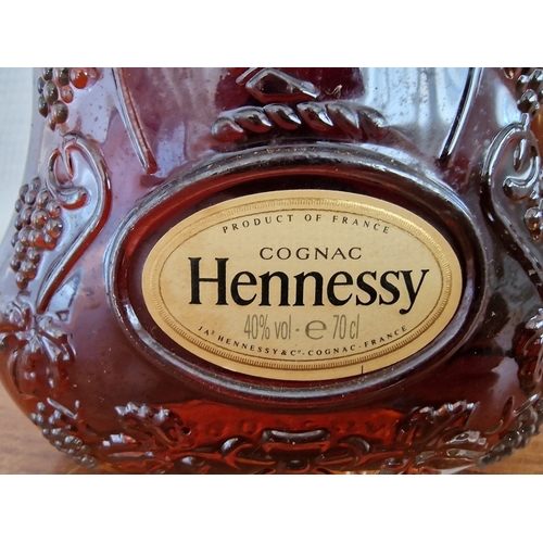 77 - Hennessy X.O. Cognac, 70cl, 40%, in Original Box