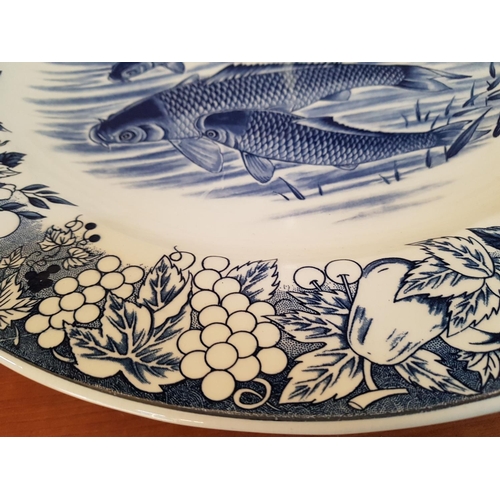 110 - Huge Japanese Round Porcelain Plate - Blue / White Traditional Fish Pattern (Ø46cm)