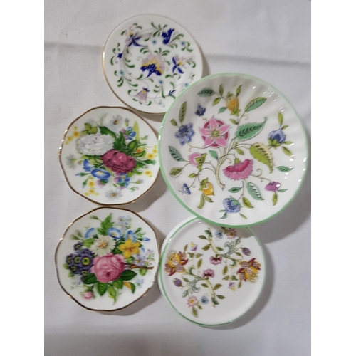 27 - Collection of Various Named Porcelain Pin Dishes / Small Plates (16pcs), Incl. Coalport, Royal Alber... 