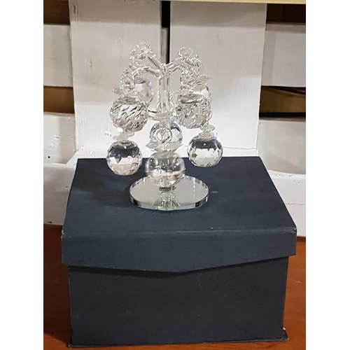 208 - Apple Tree - Crystal Ornament (Clear Glass / Crystal), (H:17.5cm) Tree + 8 x Apples