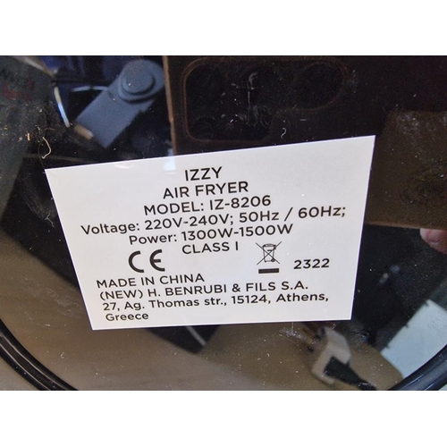 140 - 'Izzy' Air Fryer (Model: IZ-8206)