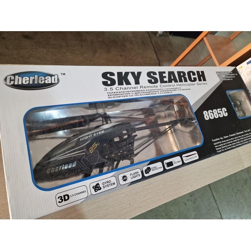 157 - Cherlead 'Sky Search' 3.5 Channel Remote Control Helicopter, (Model: 8685C), in Box