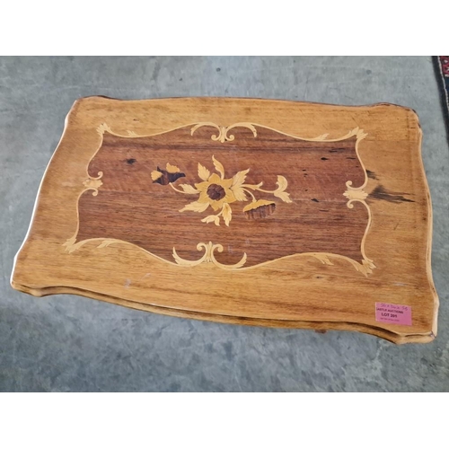 391 - Classical Style Side Table with Decorative Inlaid Top and Cabriole Legs, (Approx. 56 x 34 x 56cm)