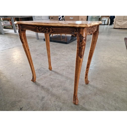 391 - Classical Style Side Table with Decorative Inlaid Top and Cabriole Legs, (Approx. 56 x 34 x 56cm)