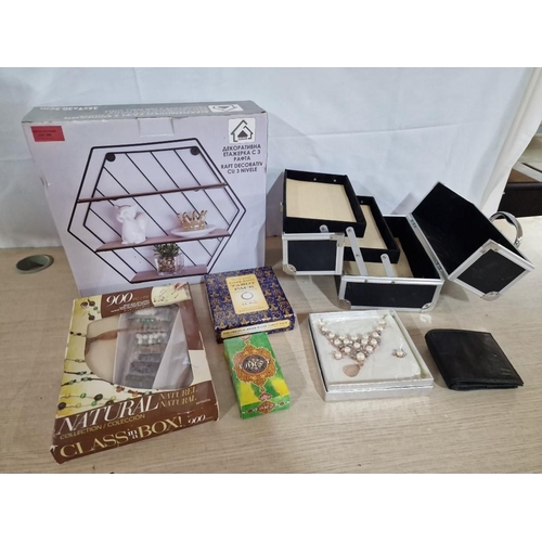 286 - Collection of Home Items; Make-up Case, Boxed Wall Shelf, 2 x Tarrot Cards, Necklace & Earrings Set,... 