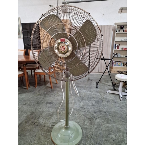 300 - Large 'Amin' Floor Standing Fan, 24'', (Model: APF600), * Basic Test & Working *