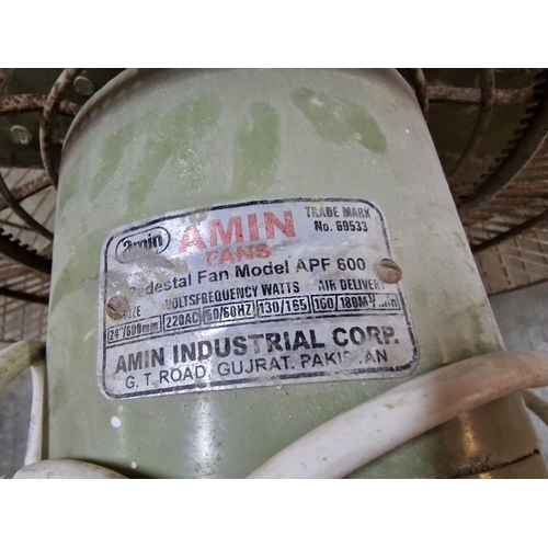 300 - Large 'Amin' Floor Standing Fan, 24'', (Model: APF600), * Basic Test & Working *