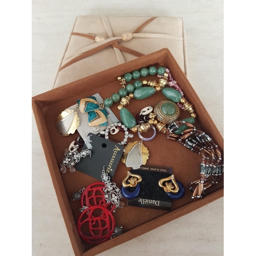 236 - Quantity of Stylish Costume Jewellery Together with Suede Effect Jewellery Box (20 x 20 x 4cm)