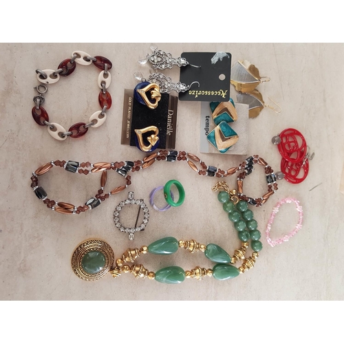 236 - Quantity of Stylish Costume Jewellery Together with Suede Effect Jewellery Box (20 x 20 x 4cm)