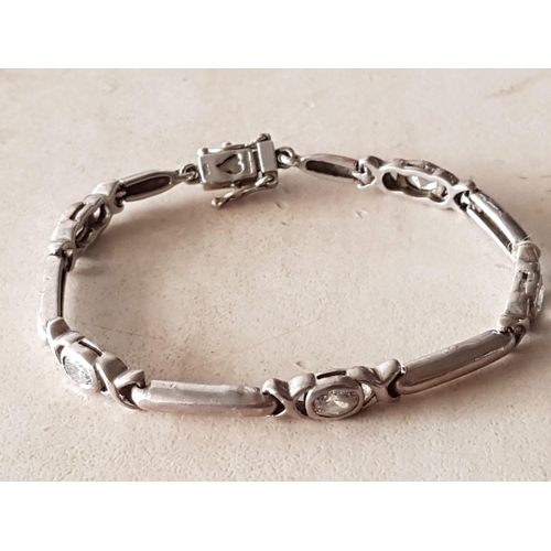 274 - Silver Bracelet with Cyprus Hallmark with Large Oval Crystals, Total Weight 10gr (L:18.5cm)