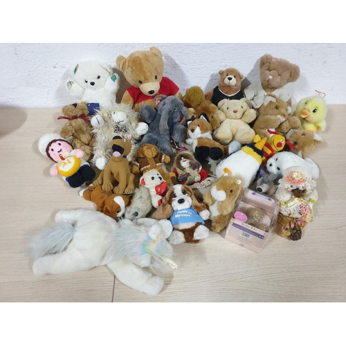 61 - Huge Collection of Assorted Soft Toys (Approx 30pcs)