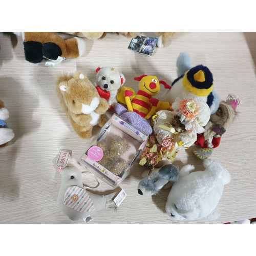 61 - Huge Collection of Assorted Soft Toys (Approx 30pcs)