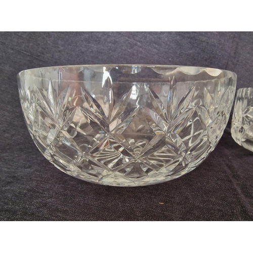 426 - 3 x Crystal Bowls, (Largest Approx. Ø: 21cm), (3)