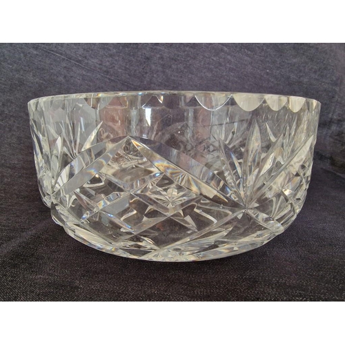 426 - 3 x Crystal Bowls, (Largest Approx. Ø: 21cm), (3)