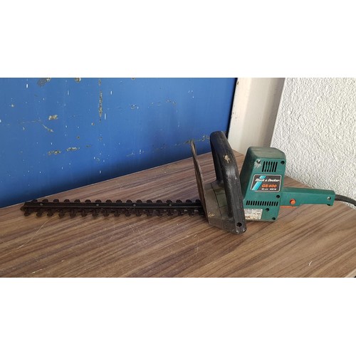 781 - Black & Decker GS400 Electric Hedge Trimmer (Un-Tested)