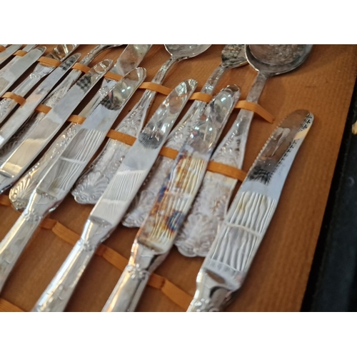 784 - Set of Cutlery Silver Plated in Display Case