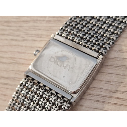 785 - DKNY Ladies Stainless Steel Wrist Watch on Bracelet Strap * Running When Lotted *