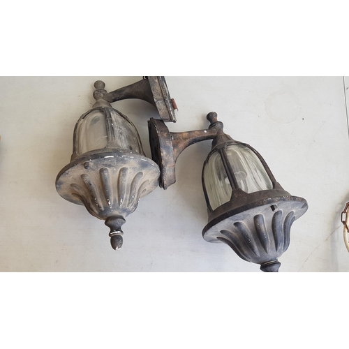 823 - Various Outdoor Lightings inc; Lanterns, Wall Light and Other (Un-Tested, A/F)