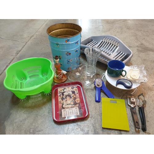 834 - Box of Assorted Items; Kitchen and Home Items