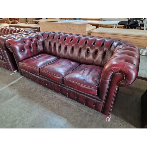 98 - Red Oxblood Leather Chesterfield Sofa, 3-Seater, Made in England (H:74cm x W:198cm x D:93cm)