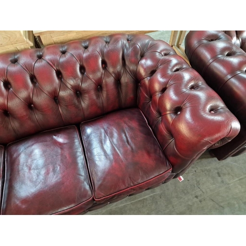 98 - Red Oxblood Leather Chesterfield Sofa, 3-Seater, Made in England (H:74cm x W:198cm x D:93cm)