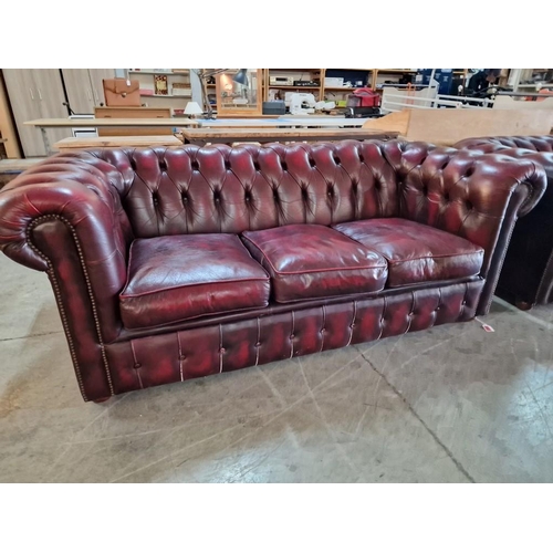 99 - Red Oxblood Leather Chesterfield Sofa, 3-Seater, Made in England (H:74cm x W:198cm x D:93cm)