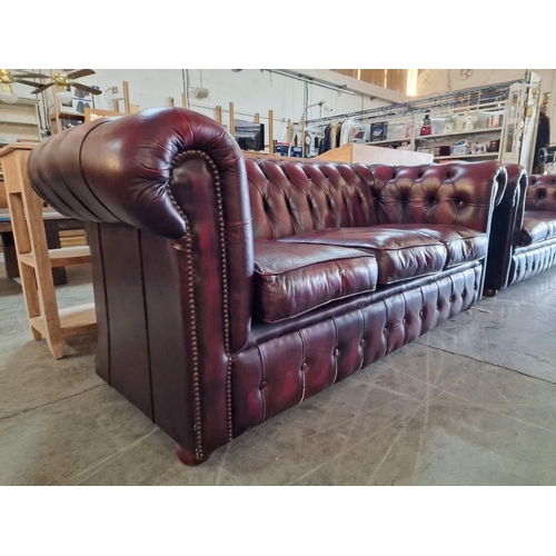 99 - Red Oxblood Leather Chesterfield Sofa, 3-Seater, Made in England (H:74cm x W:198cm x D:93cm)