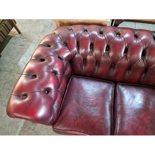 99 - Red Oxblood Leather Chesterfield Sofa, 3-Seater, Made in England (H:74cm x W:198cm x D:93cm)