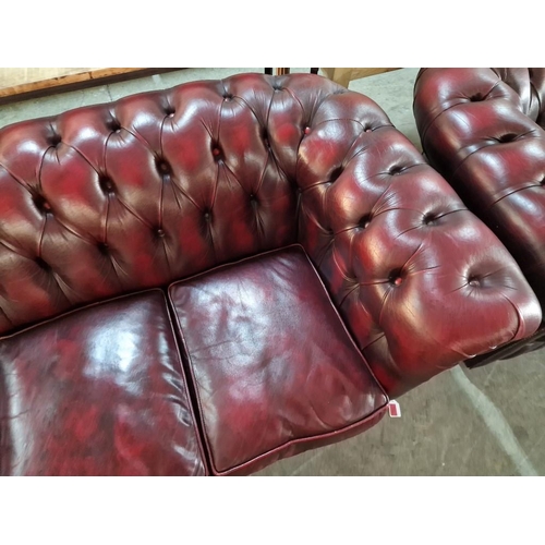 99 - Red Oxblood Leather Chesterfield Sofa, 3-Seater, Made in England (H:74cm x W:198cm x D:93cm)