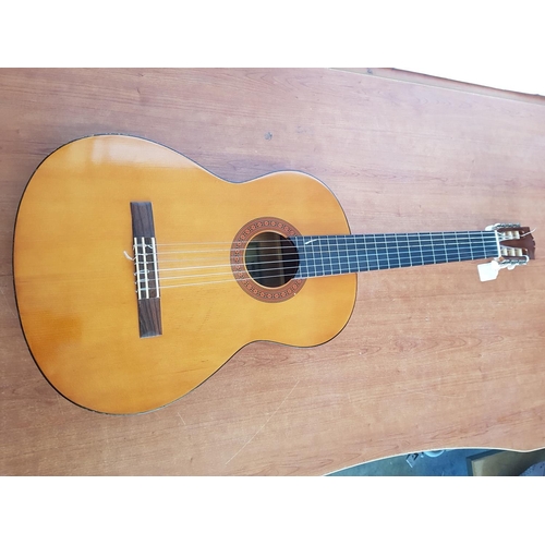 30A - Yamaha C-40 Classical Guitar with Case