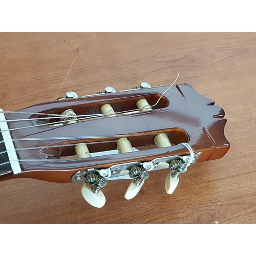 30A - Yamaha C-40 Classical Guitar with Case