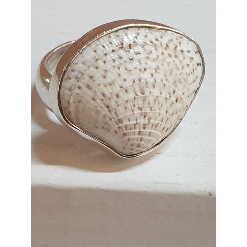 365 - Un-Usual Silver Ring with Beauty Shell, Size O, Total Weight 0.15gr