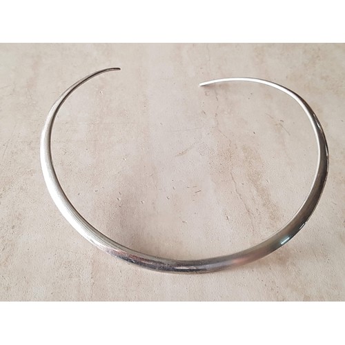 165 - Silver Choker / Collar Necklace, Total Weight 28gr Cyprus Hallmark .925)