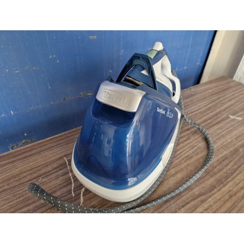 154 - Tefal 'Pro Express Total' Steam Generator Iron (Model: GV8960MO), * Basic Test & Working / Gets Hot ... 