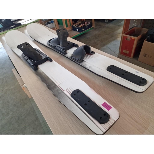 602 - Pair of Water Skis, Wide, (Approx. L: 153cm), (2)