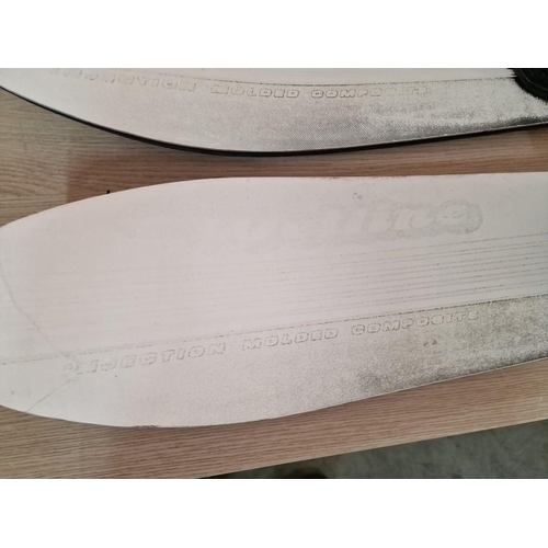 602 - Pair of Water Skis, Wide, (Approx. L: 153cm), (2)