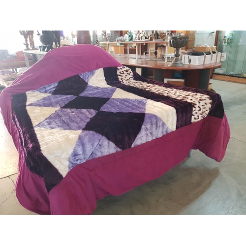 327 - Purple/Mauvre Patchwork Quilt/Bedcover (Newly Dry Cleaned), (210cm x 230cm)