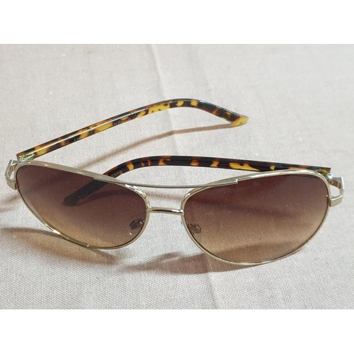 608 - 5 x Pair of Stylish Ladies Sunglasses; 